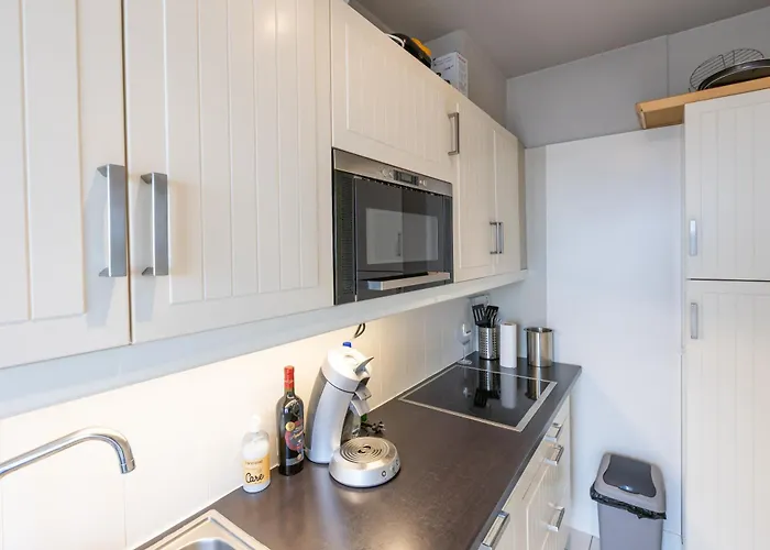 Lecomte - Sunset Walks 108