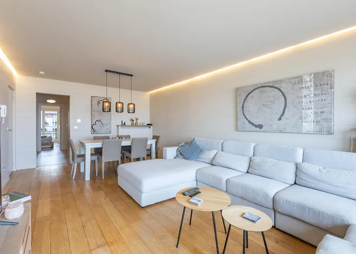 Lecomte - Sunset Walks 108