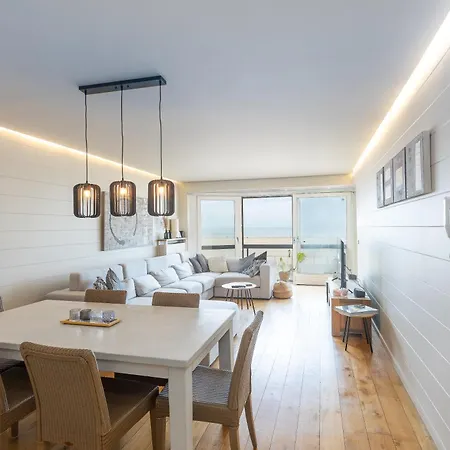 Lecomte - Sunset Walks 108 Apartment